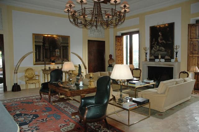 Majestuosa finca rústica de origen islámico con alberca y coto de caza en una zona privilegiada de Mallorca.