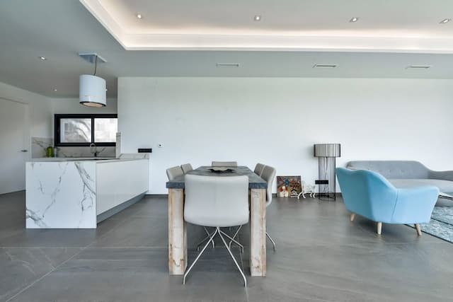 Villa en venta en Jávea con un diseño moderno y vistas.