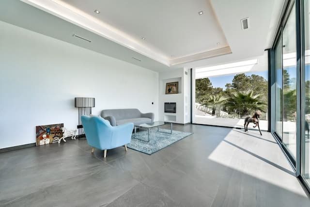 Villa en venta en Jávea con un diseño moderno y vistas.