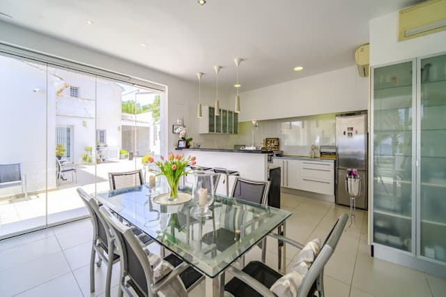 Villa met veel privacy in de omgeving van Puchol, Jávea.