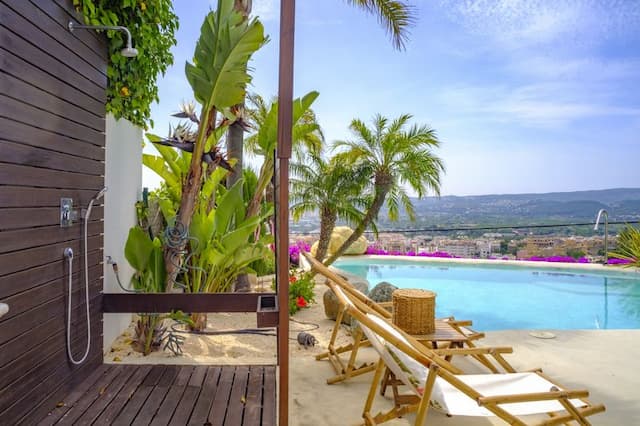 Villa met veel privacy in de omgeving van Puchol, Jávea.