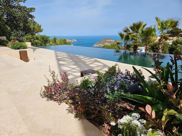 Modern style villa with sea views in Balcón al Mar, Jávea