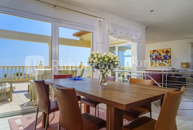 Spacious villa with views of the Portichol island in the Balcón al Mar urbanization in Jávea.