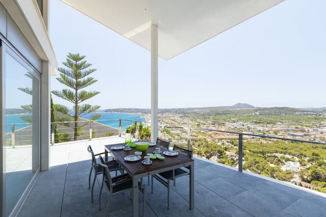 Villa con vistas al mar en La Corona, Jávea (Alicante)