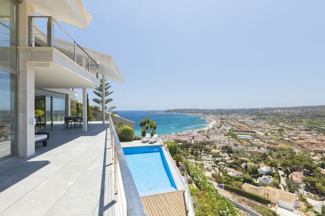 Villa con vistas al mar en La Corona, Jávea (Alicante)