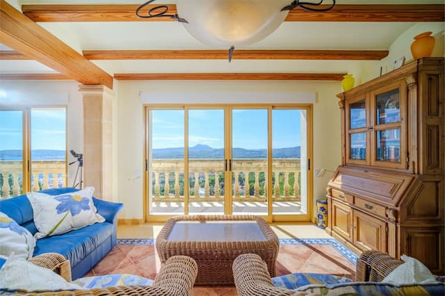 Villa with fantastic sea views located in La Corona, Jávea.