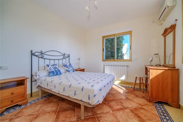 Villa with fantastic sea views located in La Corona, Jávea.