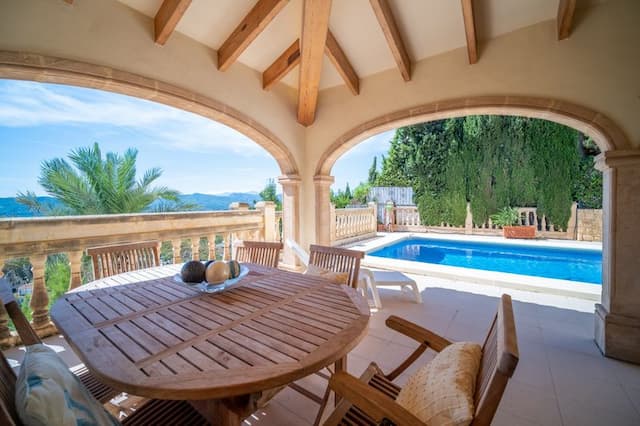 Villa with fantastic sea views located in La Corona, Jávea.