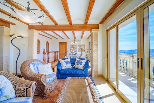 Villa with fantastic sea views located in La Corona, Jávea.