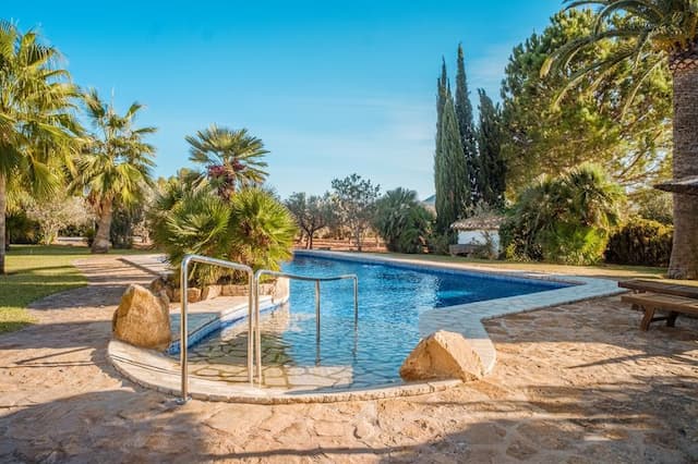 Tradycyjna śródziemnomorska posiadłość w rejonie Montgó Valls, Jávea.