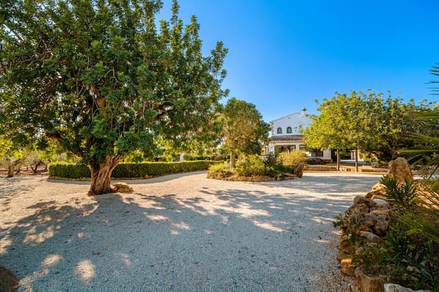 Tradycyjna śródziemnomorska posiadłość w rejonie Montgó Valls, Jávea.