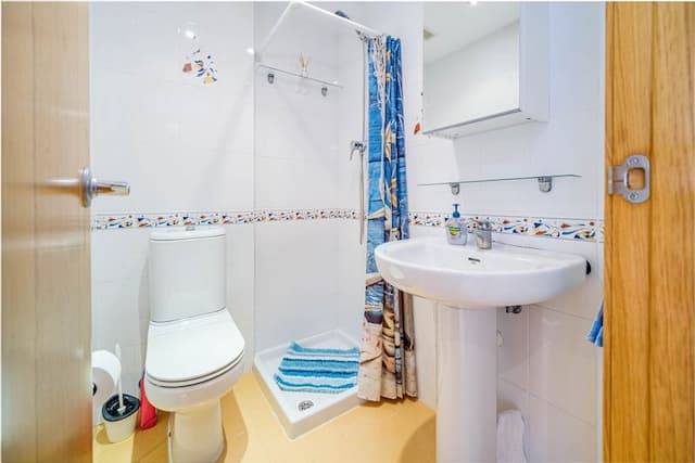 Beautiful duplex penthouse in a very quiet urbanisation close to the beach, in the area of Cala Blanca, in Jávea, Alicante.
