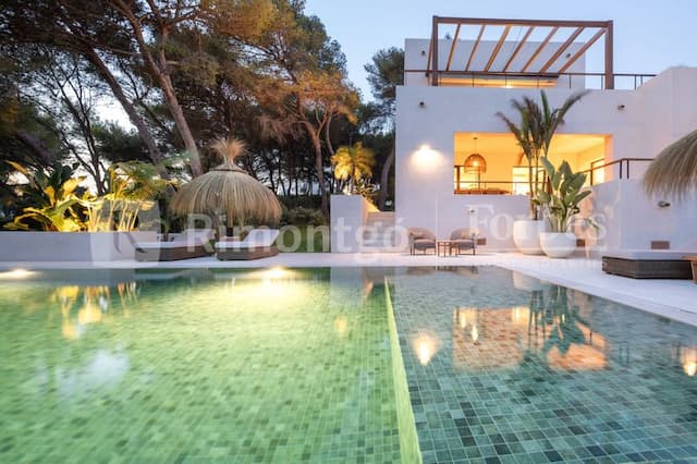 Luxus-Ibizastil-Villa mit Meerblick in Costa Nova Panorama, Jávea