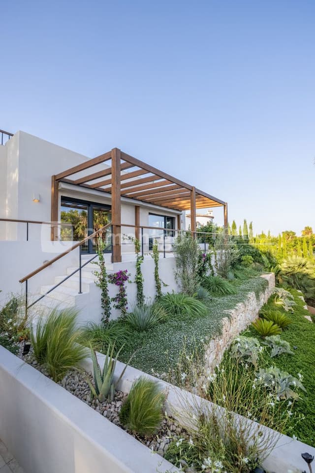 Luxus-Ibizastil-Villa mit Meerblick in Costa Nova Panorama, Jávea