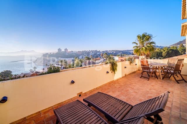 Villa de style méditerranéen avec vue sur la mer à Moraira, Alicante, à quelques mètres de la plage de Portet