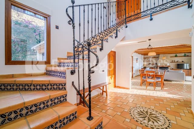 Villa de style méditerranéen avec vue sur la mer à Moraira, Alicante, à quelques mètres de la plage de Portet