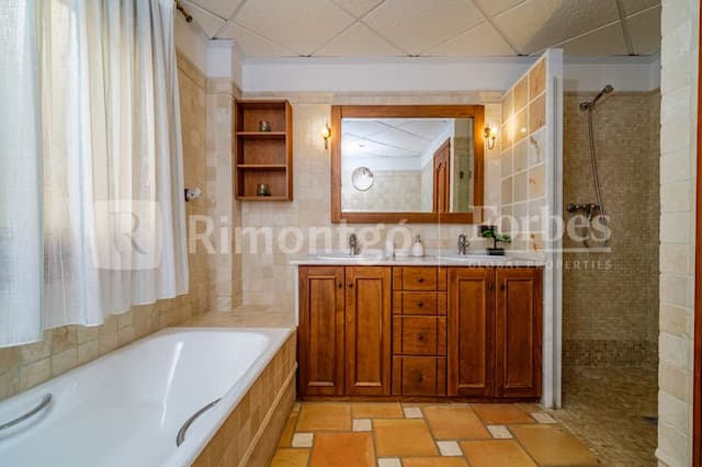 Villa de style méditerranéen avec vue sur la mer à Moraira, Alicante, à quelques mètres de la plage de Portet