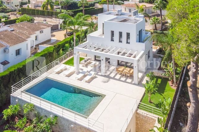 Spektakuläre moderne Villa in der Gegend von Covatelles, Javea.