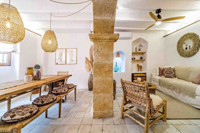 Gemütliches, kürzlich renoviertes Haus im historischen Zentrum von Jávea.