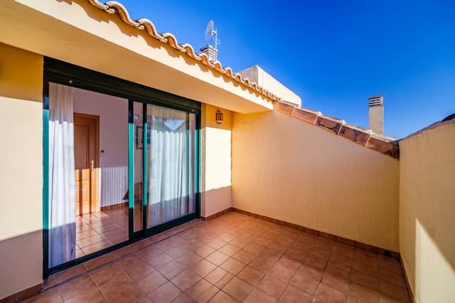Stadthaus nur 600m vom Strand Arenal in Jávea (Alicante) entfernt.