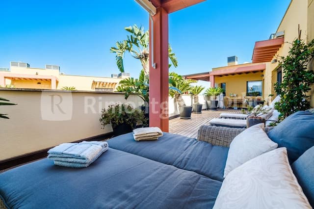 Beautiful duplex in a quiet urbanization, 300m from the sea in the Arenal, Jávea (Alicante)