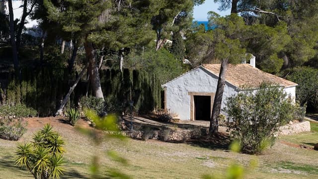 Domaine seigneurial avec vaste terrain et magnifiques jardins à Tosalet, Jávea, Alicante.