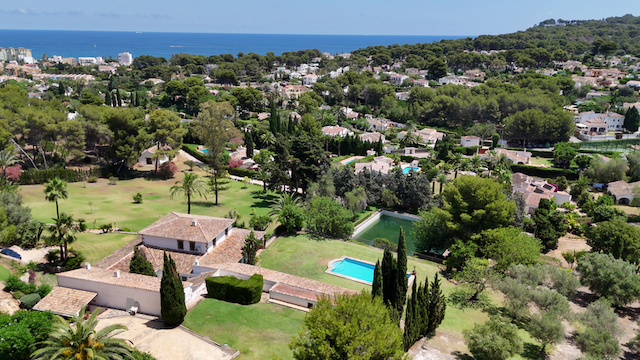 Domaine seigneurial avec vaste terrain et magnifiques jardins à Tosalet, Jávea, Alicante.