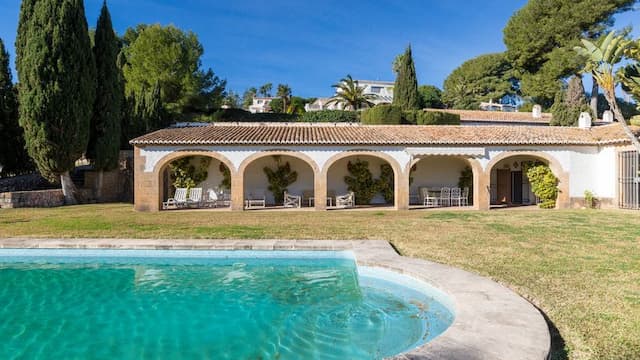 Domaine seigneurial avec vaste terrain et magnifiques jardins à Tosalet, Jávea, Alicante.
