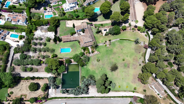 Domaine seigneurial avec vaste terrain et magnifiques jardins à Tosalet, Jávea, Alicante.