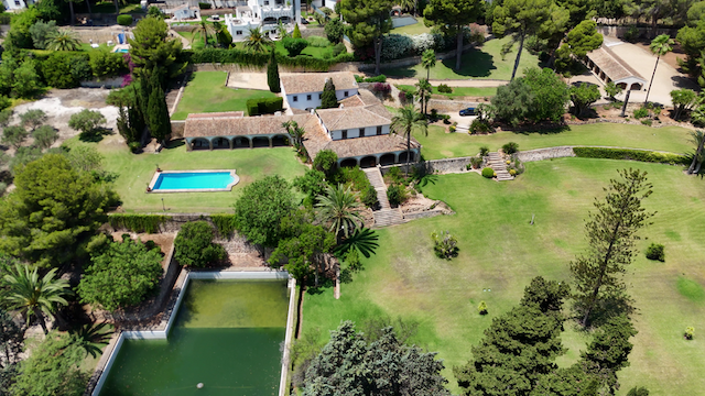 Domaine seigneurial avec vaste terrain et magnifiques jardins à Tosalet, Jávea, Alicante.