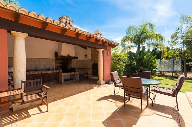 Exclusive Villa in Tarraula, Jávea: Luxury and Comfort in a Natural Setting