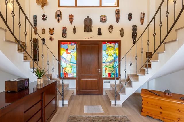 Exclusive Villa in Tarraula, Jávea: Luxury and Comfort in a Natural Setting