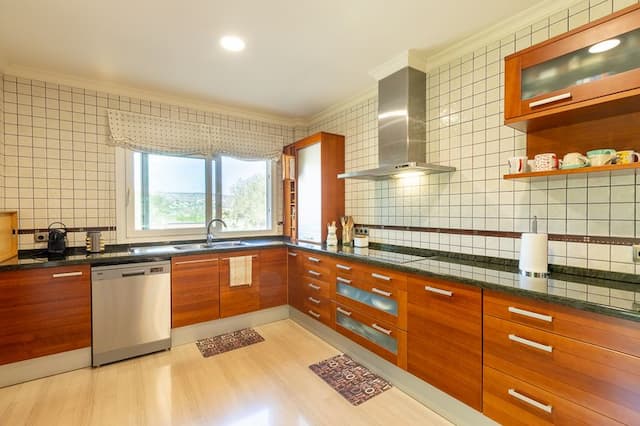 Exclusive Villa in Tarraula, Jávea: Luxury and Comfort in a Natural Setting