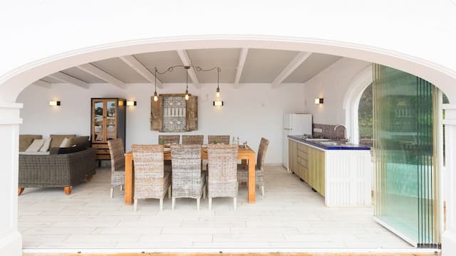 Schöne Villa zum Verkauf in Pinosol, Jávea