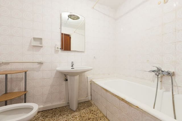 Flat for sale in Puerto, Jávea, Alicante, a few metres from the sea with beautiful views.