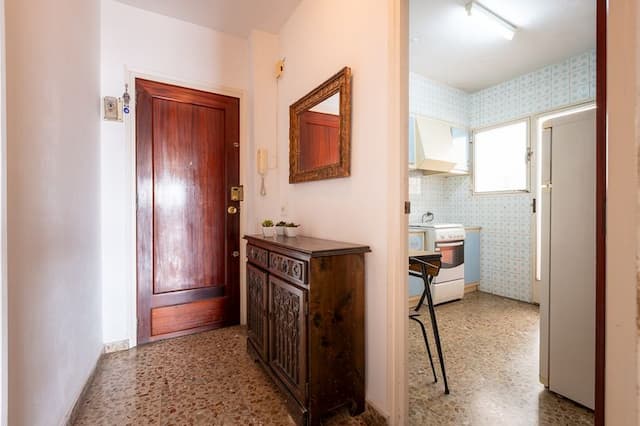 Flat for sale in Puerto, Jávea, Alicante, a few metres from the sea with beautiful views.