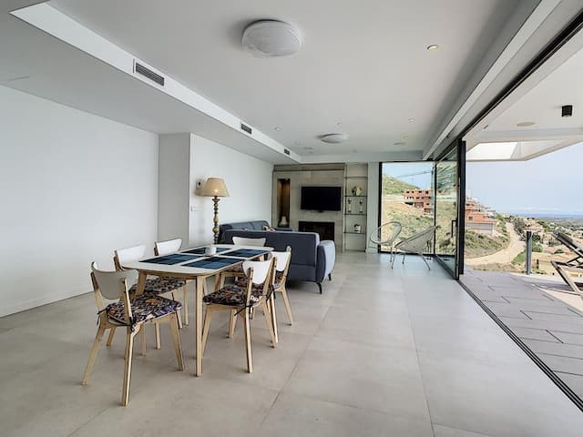 Villa de style moderne avec vue sur la mer à Cumbre del Sol, Benitachell (Alicante)
