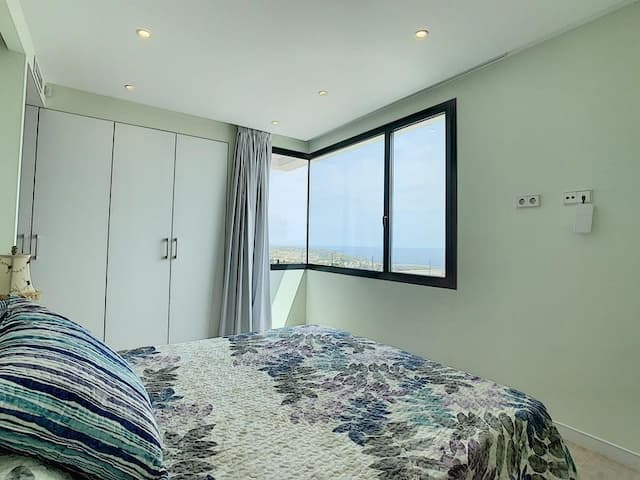 Villa de style moderne avec vue sur la mer à Cumbre del Sol, Benitachell (Alicante)