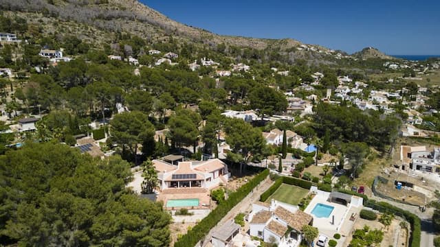 Villa im mediterranen Stil mit freiem Blick auf das Tal, gelegen in Montgó, Jávea (Alicante)