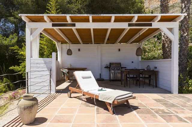 Villa im mediterranen Stil mit freiem Blick auf das Tal, gelegen in Montgó, Jávea (Alicante)