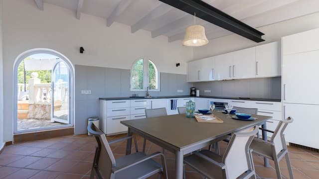 Elegant villa with fantastic views of the sea and the island of Portichol in Jávea (Alicante) Spain