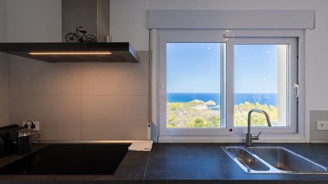 Elegant villa with fantastic views of the sea and the island of Portichol in Jávea (Alicante) Spain