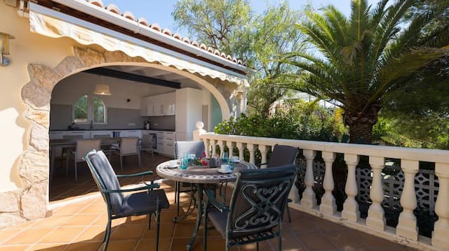 Elegant villa with fantastic views of the sea and the island of Portichol in Jávea (Alicante) Spain