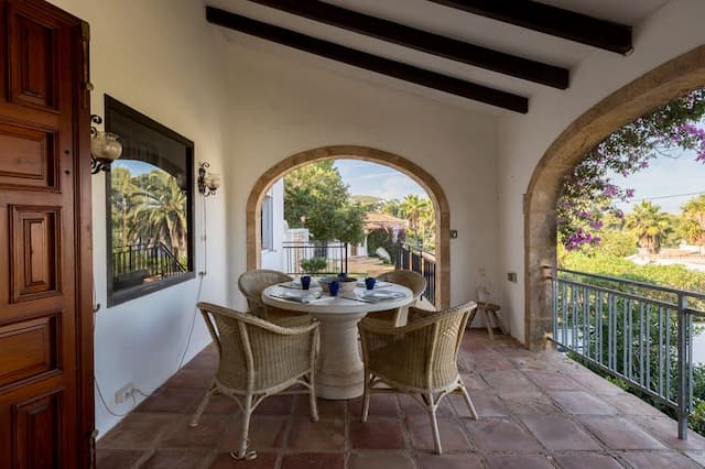 Spacious villa with swimming pool and partial sea views in Cap Marti, Jávea