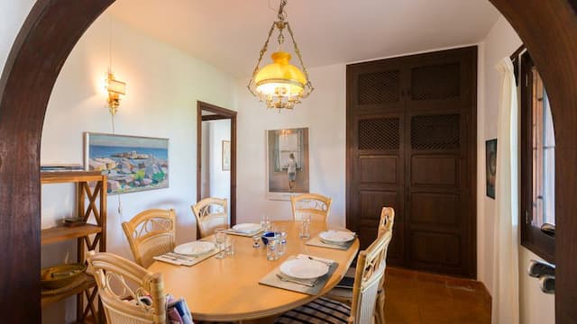 Spacious villa with swimming pool and partial sea views in Cap Marti, Jávea