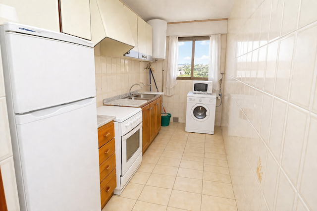 Apartament na pierwszej linii plaży z widokiem na morze w Arenal, Jávea