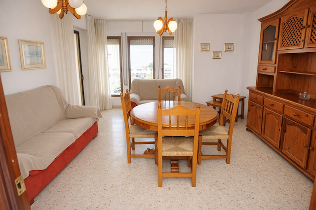 Apartament na pierwszej linii plaży z widokiem na morze w Arenal, Jávea