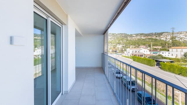 Apartamento de nueva construcción entre el Pueblo y el Puerto de Jávea (Alicante)