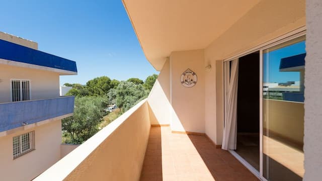 Apartment in the Village of Jávea with Garage and Storage Room