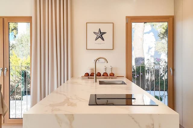 Renovierte Villa mit Panoramablick in Balcón al Mar, Jávea